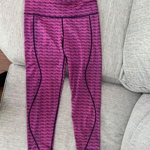 Vineyard vines performance leggings size ladies M